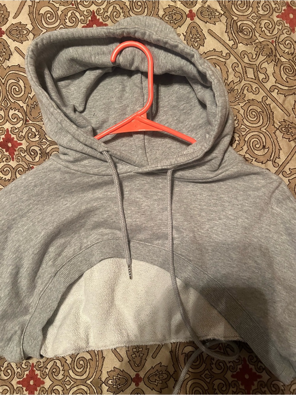 Forever 21 Gray Cropped Hoodie Sweater Medium - Picture 2 of 4